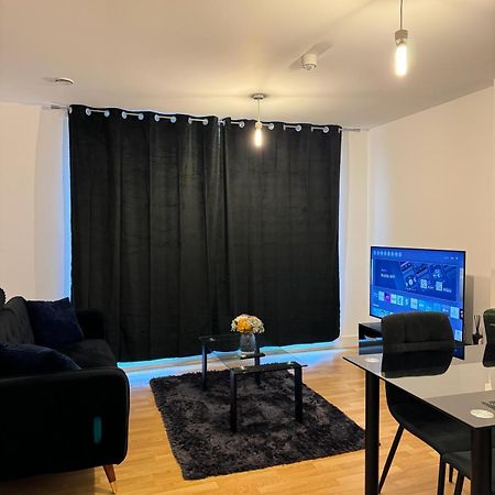 Spacious 2 Bedrooms Apartment In Stratford London Eksteriør billede