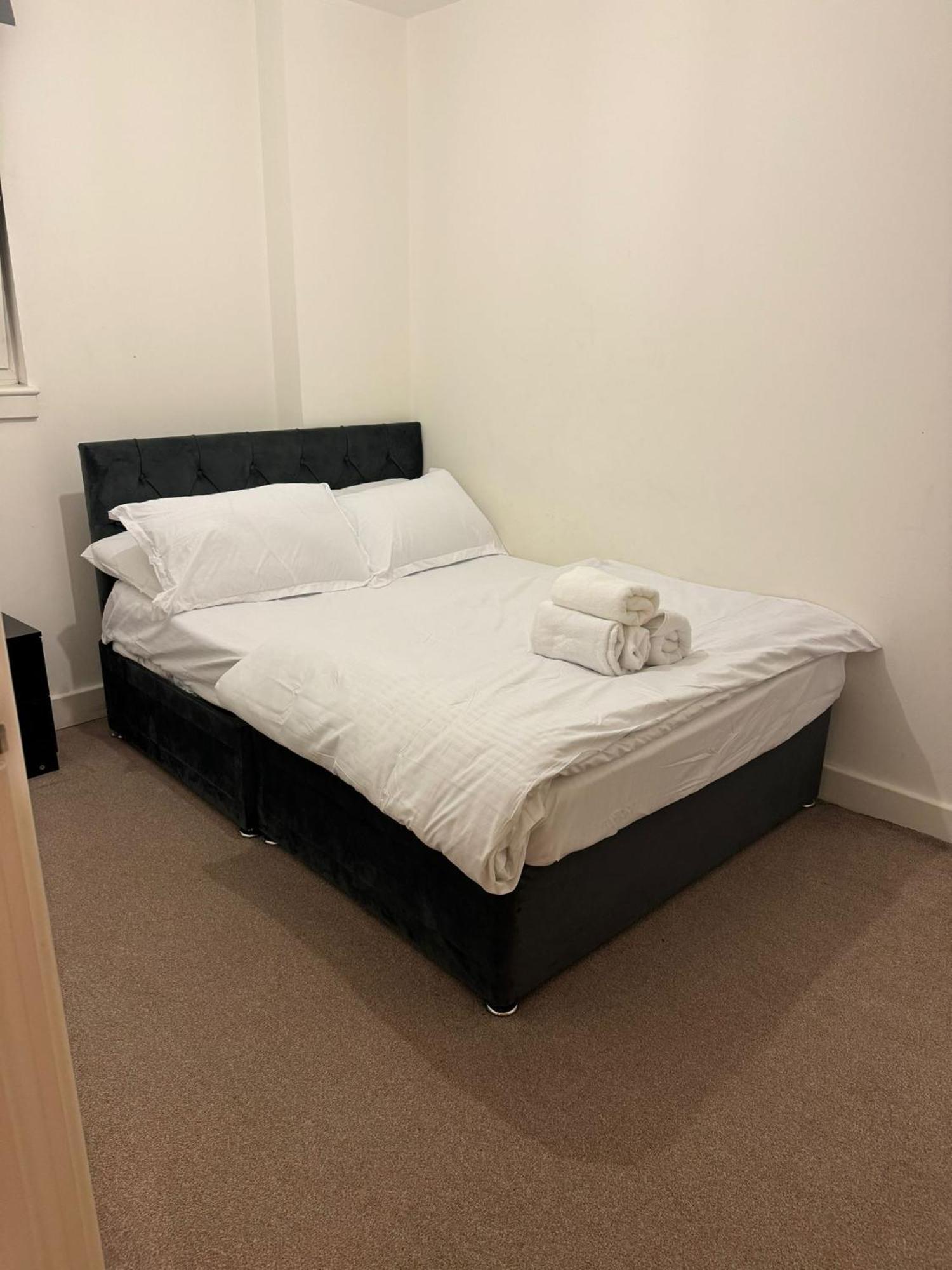 Spacious 2 Bedrooms Apartment In Stratford London Eksteriør billede