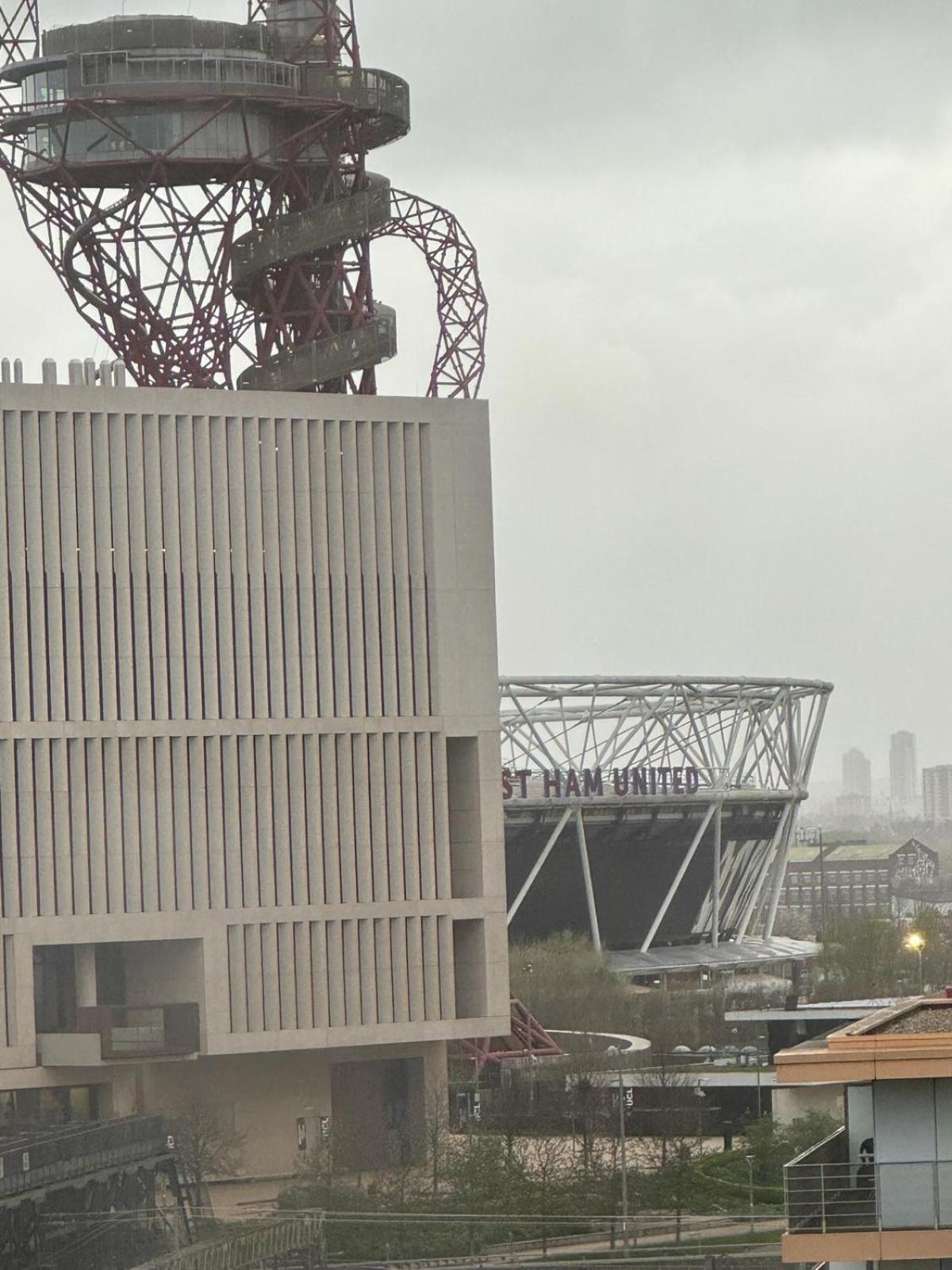 Spacious 2 Bedrooms Apartment In Stratford London Eksteriør billede